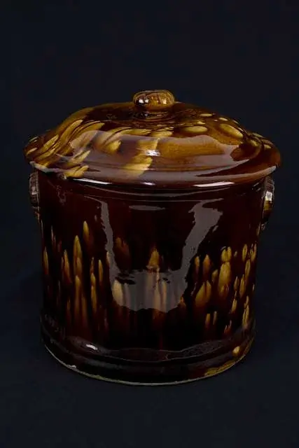 Rockingham pottery